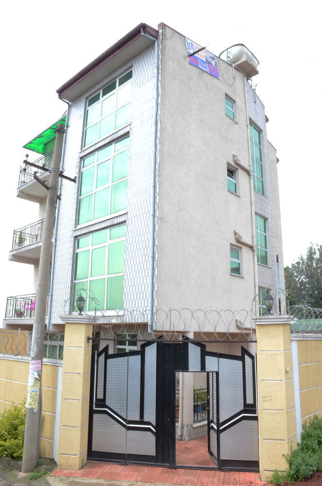 Keba Guest House Addis Ababa Ngoại thất bức ảnh